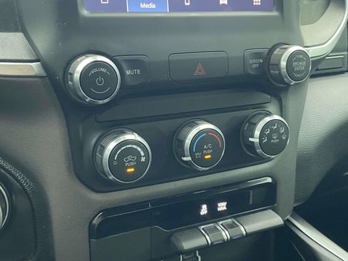 Used 2022 RAM 1500 Big Horn image 19