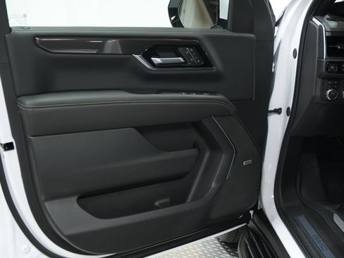 New 2026 GMC Yukon XL Elevation w/ Elevation Premium Package image 26