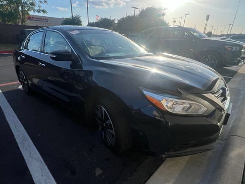 Used 2018 Nissan Altima 2.5 SV w/ 2.5 SV Technology Package FWD image 8