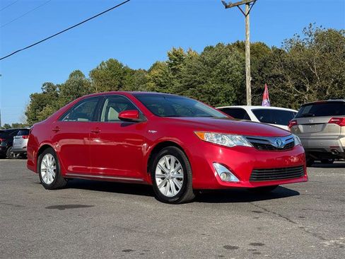 Used 2012 Toyota Camry XLE image 4