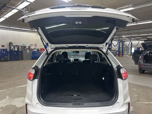 Used 2024 Ford Edge SEL image 5