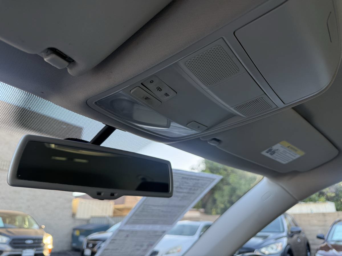Used 2016 Volkswagen Tiguan S FWD image 35