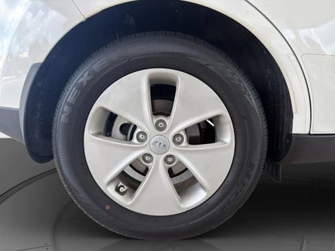 Used 2016 Kia Soul FWD image 24