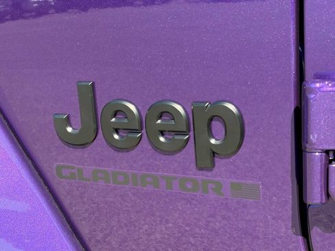 New 2026 Jeep Gladiator Sport AWD/4WD image 10