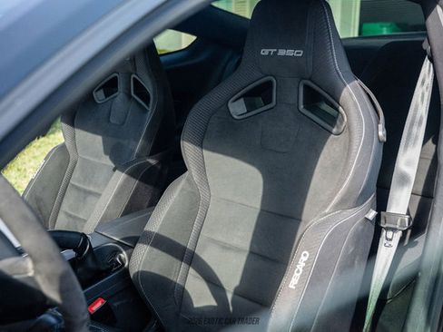 Used 2018 Ford Mustang Shelby GT350 w/ Electronics Package image 35