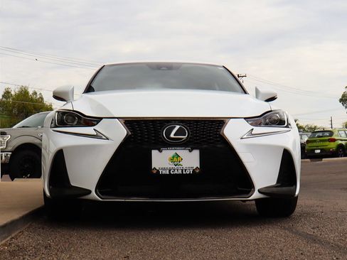 Used 2018 Lexus IS 300 F Sport w/ F Sport Package RWD image 17
