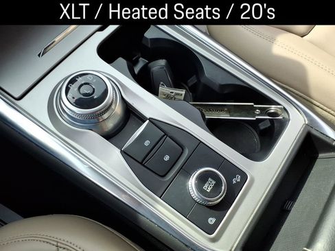 Used 2022 Ford Explorer XLT w/ Equipment Group 202A image 24