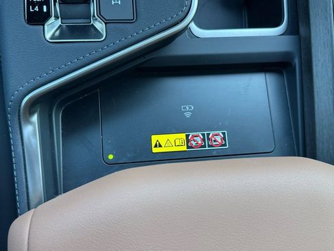 Used 2025 Lexus GX 550 w/ Accessory Package (Z1) image 42