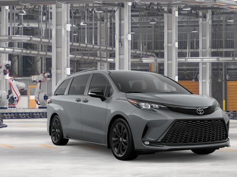 New 2026 Toyota Sienna XSE FWD image 15