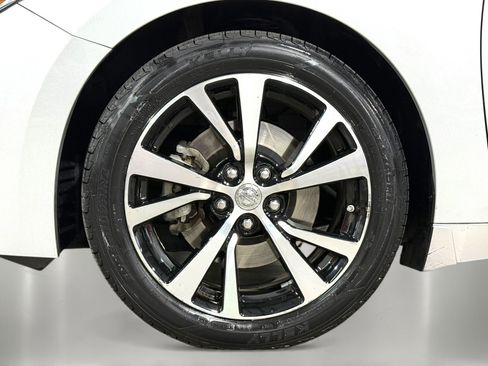 Used 2018 Nissan Maxima 3.5 S image 11