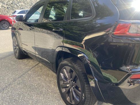 Used 2020 Jeep Cherokee High Altitude AWD/4WD image 40