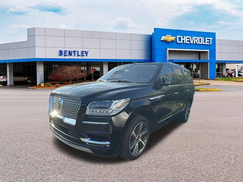 Used 2019 Lincoln Navigator Reserve image 1