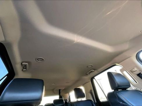 Used 2023 Ford Expedition Max XLT image 24