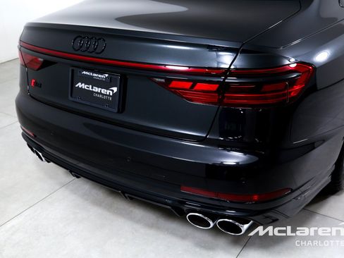 Used 2023 Audi S8 w/ S8 Comfort Plus Package AWD/4WD image 40