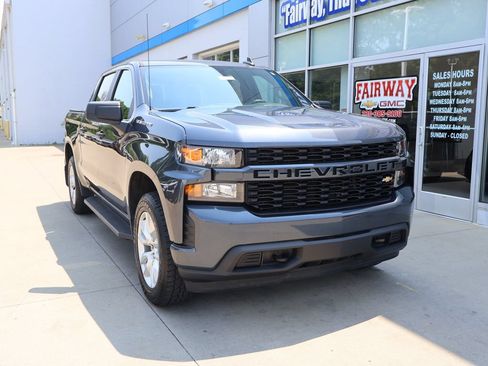 Used 2021 Chevrolet Silverado 1500 Custom AWD/4WD image 2