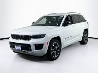 Used 2023 Jeep Grand Cherokee Overland w/ Luxury Tech Group IV AWD/4WD video 1