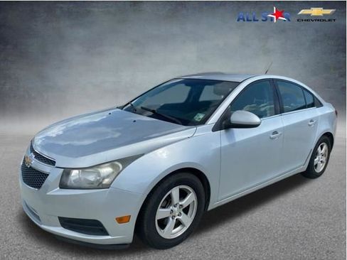 Used 2014 Chevrolet Cruze LT FWD image 1