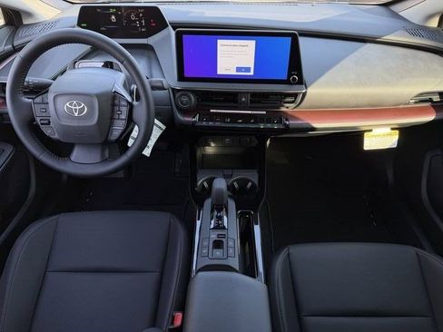 Used 2026 Toyota Prius Plug-In Hybrid FWD image 11