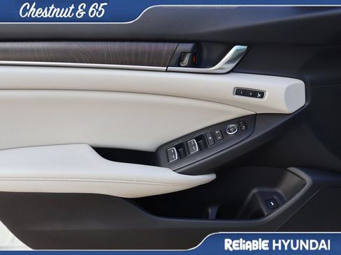 Used 2019 Honda Accord Touring image 20