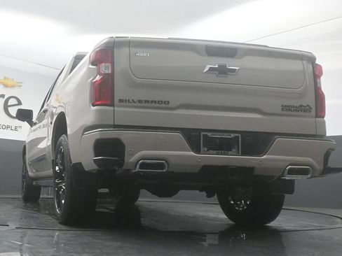 New 2026 Chevrolet Silverado 1500 High Country AWD/4WD image 32