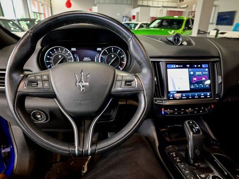 Used 2023 Maserati Levante GT AWD/4WD image 33
