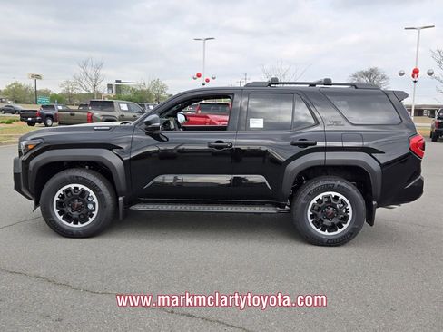 New 2026 Toyota 4Runner TRD Off-Road Premium AWD/4WD image 2