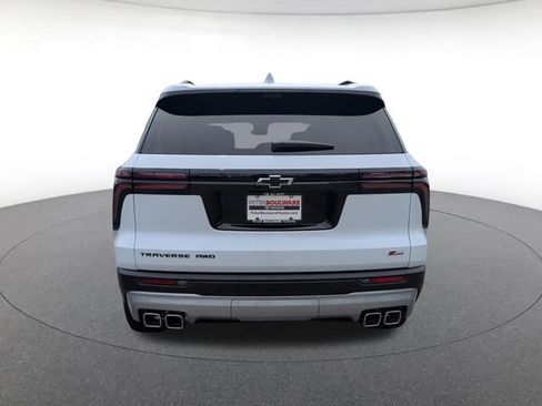 Used 2026 Chevrolet Traverse Z71 w/ Driver Confidence Package AWD/4WD image 4