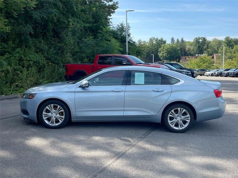 Used 2014 Chevrolet Impala LT w/ Premium Seating Package FWD image 2