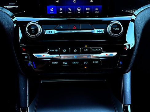 Used 2024 Ford Explorer ST w/ Equipment Group 401A AWD/4WD image 21