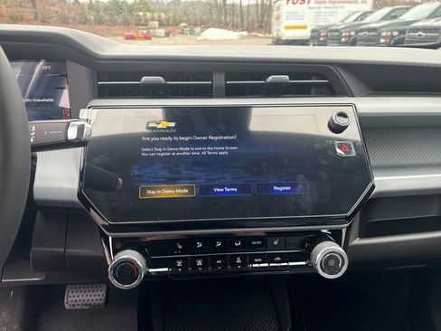 New 2027 Chevrolet Bolt LT w/ Comfort Package FWD image 15