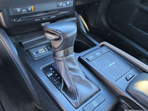 Used 2019 Lexus ES 350 image 29