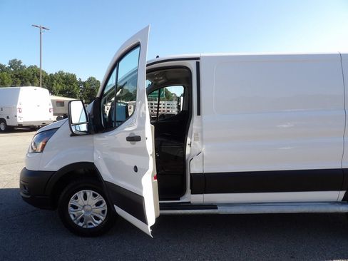 Used 2025 Ford Transit 250 Low Roof w/ Exterior Upgrade Package RWD image 13