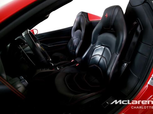 Used 2019 Ferrari 488 Spider RWD image 11
