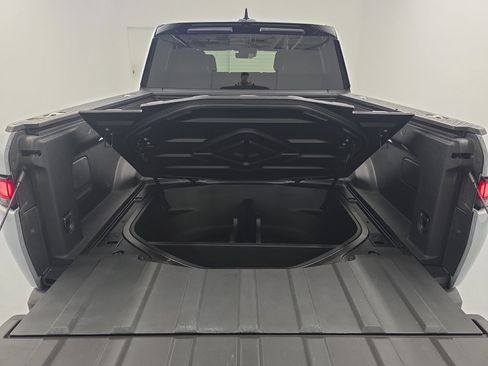 Used 2022 Rivian R1T Adventure AWD/4WD image 15