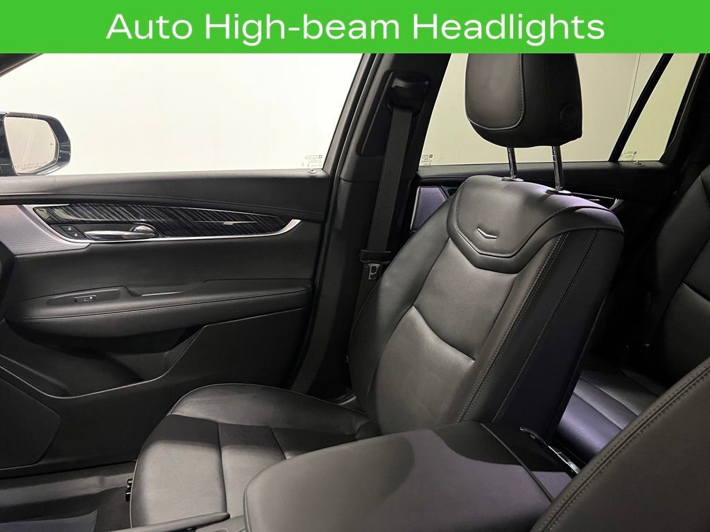 Certified 2024 Cadillac XT6 Premium Luxury w/ LPO, Floor Liner Package AWD/4WD image 31