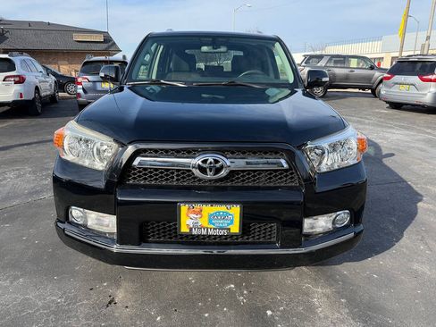 Used 2011 Toyota 4Runner SR5 Premium Sport Utility 4D w/ Convenience Pkg AWD/4WD image 4