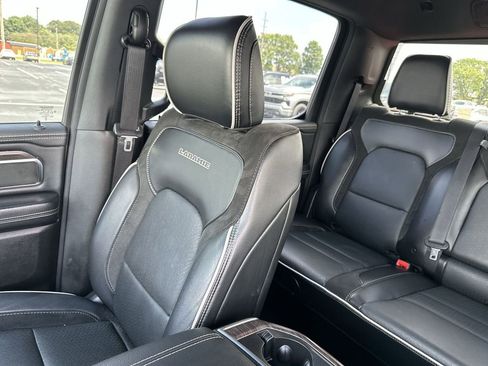 Used 2025 RAM 1500 Laramie w/ Sport Appearance Package AWD/4WD image 12
