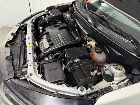 Used 2022 Chevrolet Equinox LT image 25