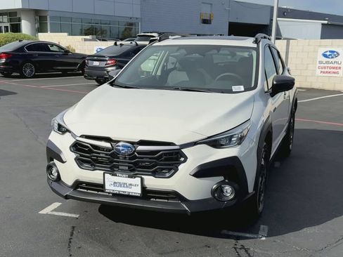 New 2026 Subaru Crosstrek 2.5i Limited w/ Crosstrek Mirror Package AWD/4WD image 3