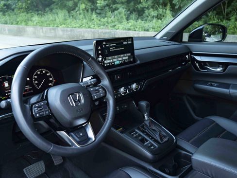 Used 2023 Honda CR-V Sport Touring image 16