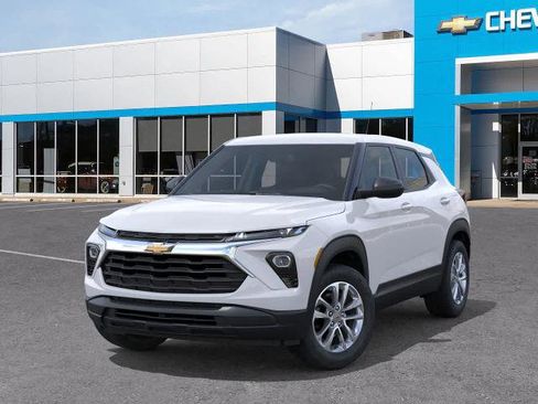 New 2026 Chevrolet TrailBlazer LS image 6