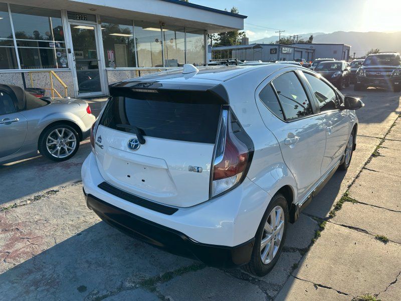 Used 2017 Toyota Prius C Two FWD image 7