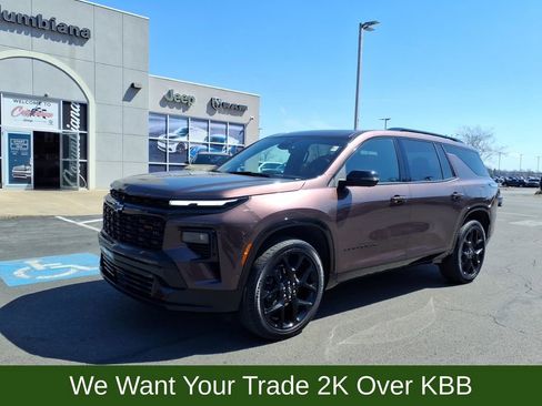 Used 2024 Chevrolet Traverse RS w/ LPO, Floor Liner Package image 2