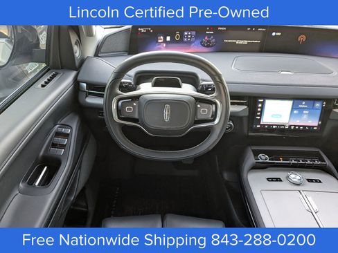 Certified 2025 Lincoln Navigator Reserve image 17