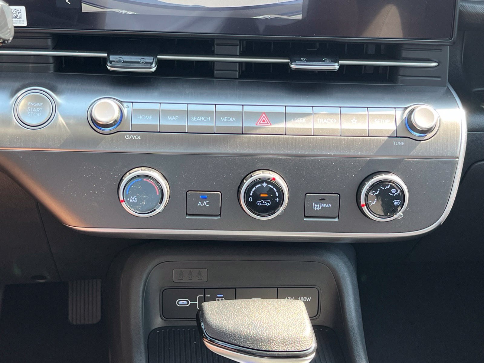 New 2027 Hyundai Kona SE FWD image 30