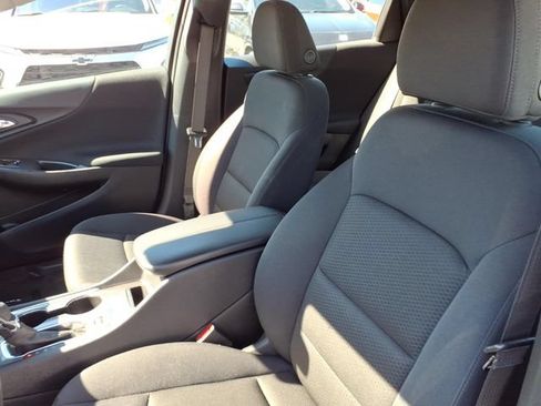 Used 2025 Chevrolet Malibu LT FWD image 15