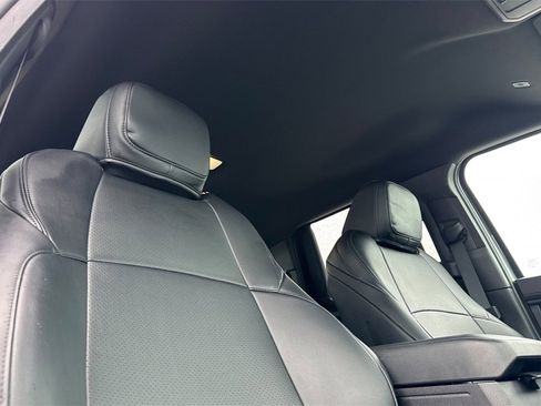 Used 2025 Toyota Tacoma SR image 14