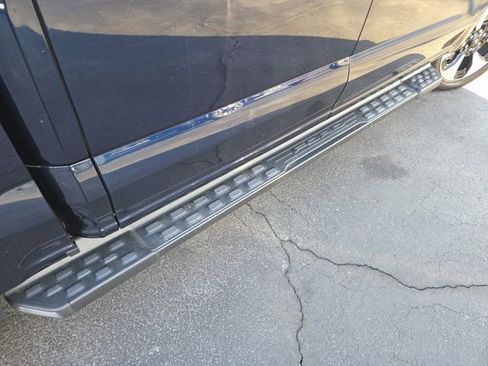 Used 2023 Ford F150 Lightning Platinum image 23