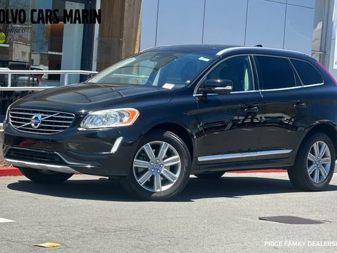 Used 2017 Volvo XC60 T5 Inscription w/ Preferred Option Package FWD image 1