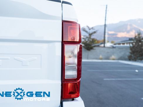 Used 2022 Ford F350 XLT image 54